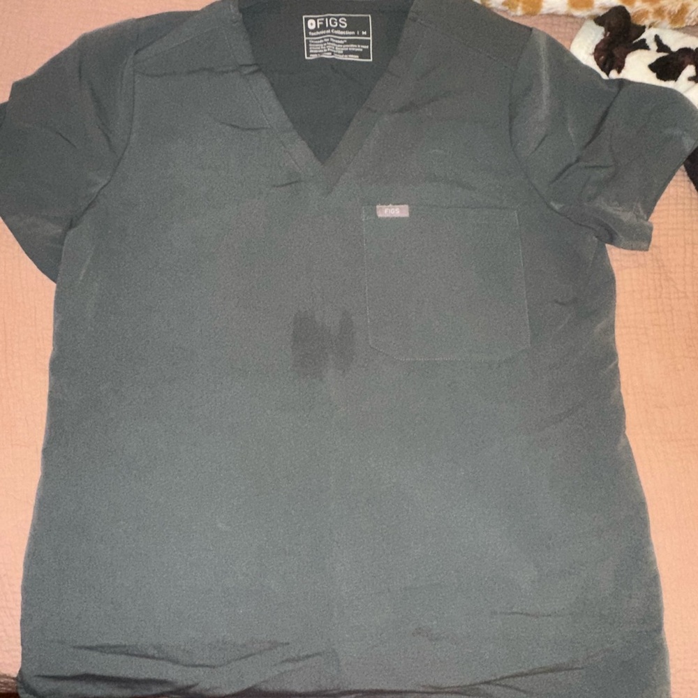 Figs olive green scrub set